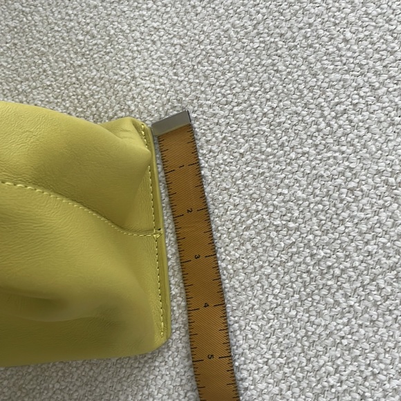 Cult Gaia model light green leather bag - Picture 6 of 7